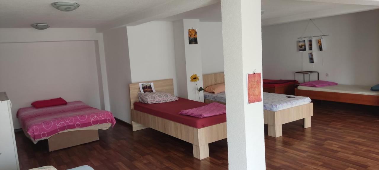 Blue Lake Hostel Охрид Екстериор снимка
