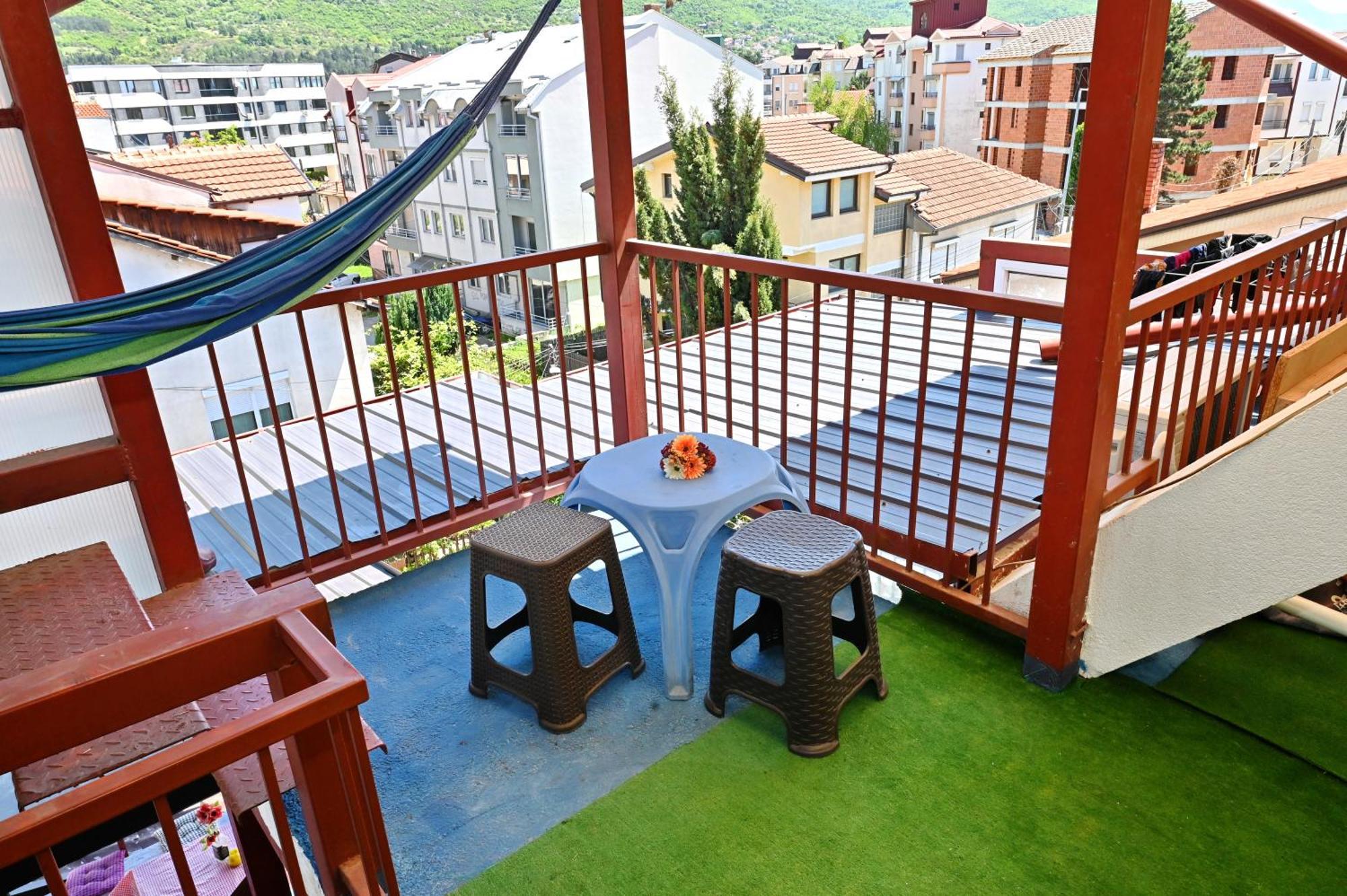 Blue Lake Hostel Охрид Екстериор снимка