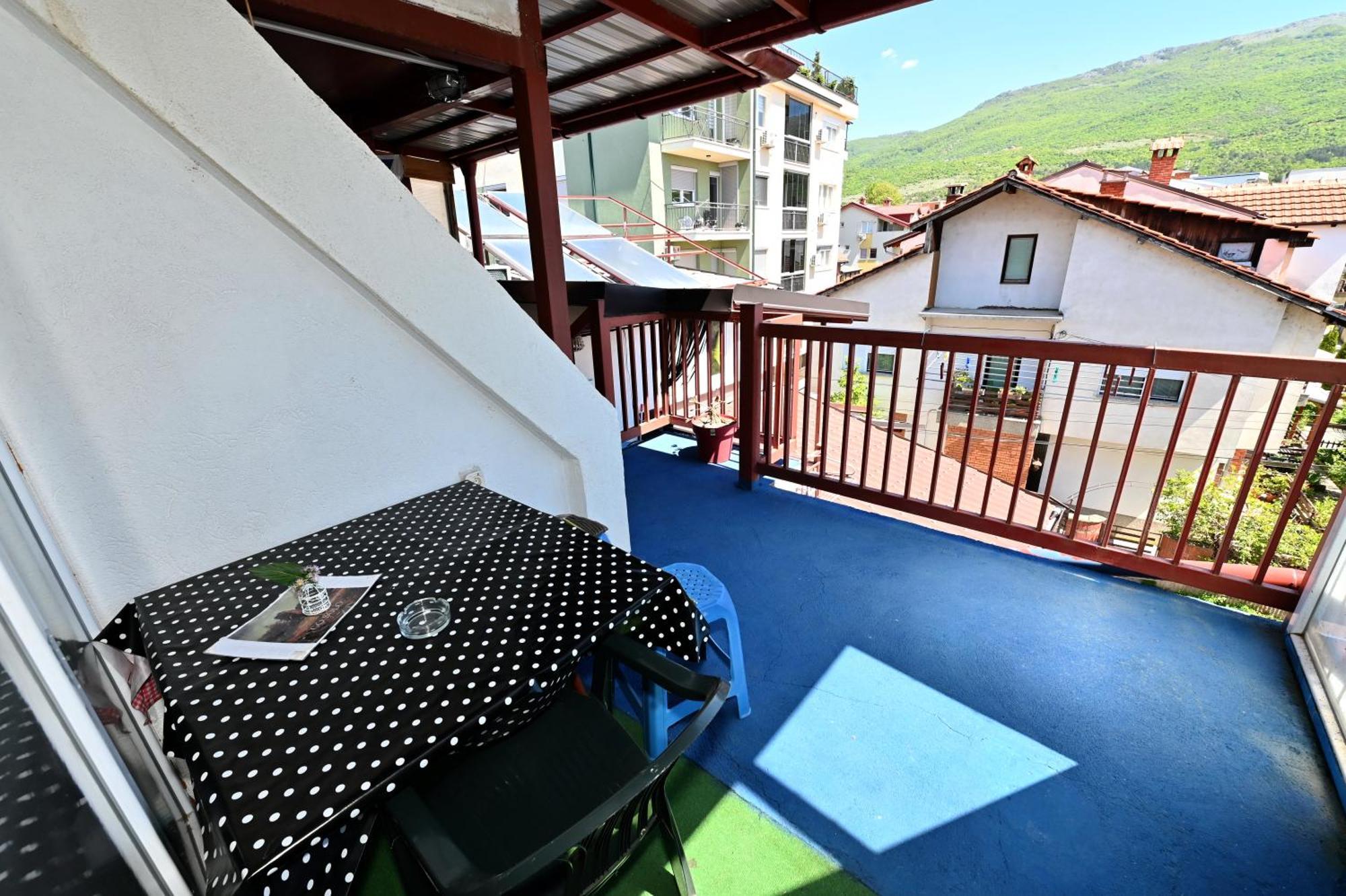 Blue Lake Hostel Охрид Екстериор снимка